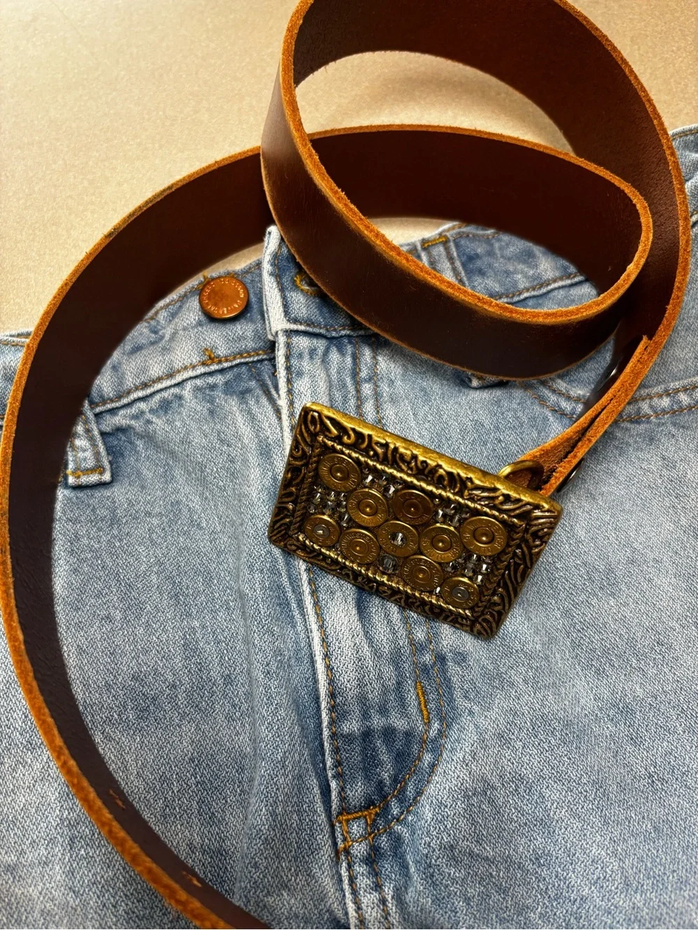 Pretty Hunter Winchester Ornate Brass Buckle and XL Leather belt